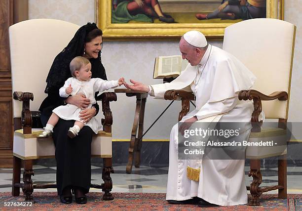 Pope Francis held an audience to receive Queen Silvia, Princess Madeleine and husband Christopher O'Neill and the little Princess Leonore of Sweden...