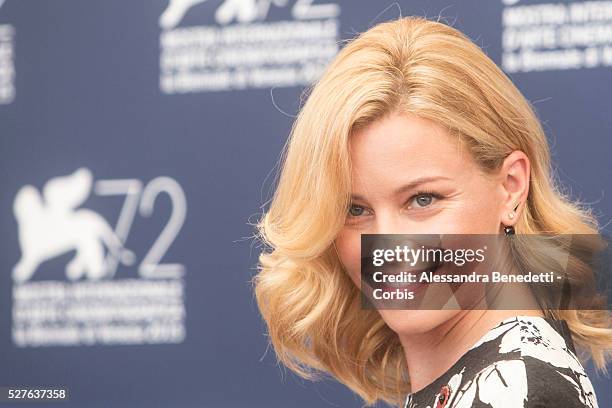 Actress Elisabeth Banks and member of Jury of the Official Section Poses during a photocall during the 72nd International Venice Flim Festival