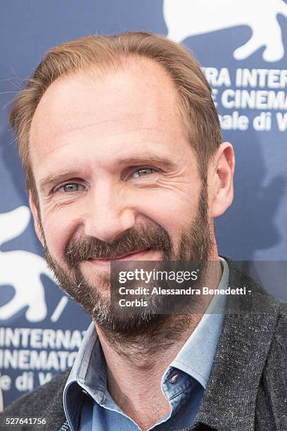 Ralph Fiennes attends the photocall of movie Abigger Splash, presented in competition during the 72nd International Venice Film Festival.