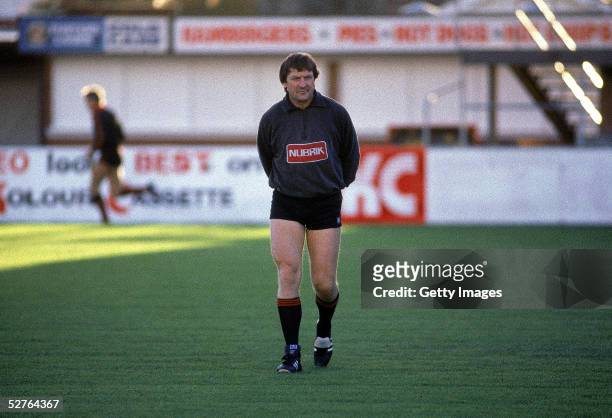 Kevin Sheedy, coach of the Bombers looks on during a VFL Essendon Bombers training session 1985, in Melbourne, Australia.
