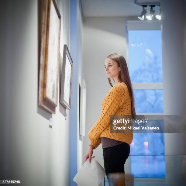 girl in art gallery - beyond museum stock pictures, royalty-free photos & images