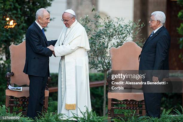 Pope Francis Meets Israeli President Shimon Peres, Palestinian President Mahmoud Abbas And Patriarch Bartholomaios I To Pray For Peace at the Vatican...