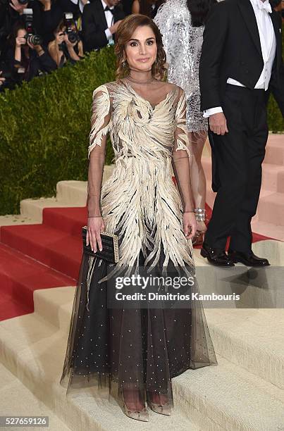 Queen Rania of Jordan attends the 'Manus x Machina: Fashion In An Age Of Technology' Costume Institute Gala at Metropolitan Museum of Art on May 2,...