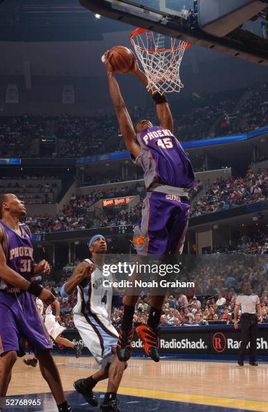 Steven Hunter Racing Steven Hunter of the Phoenix Suns dunks against the Memphis Grizzlies ...