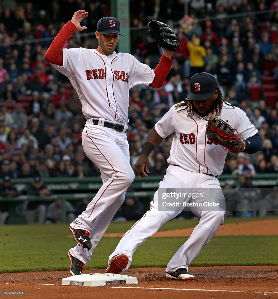 New York Yankees Vs Boston Red Sox At Fenway Park