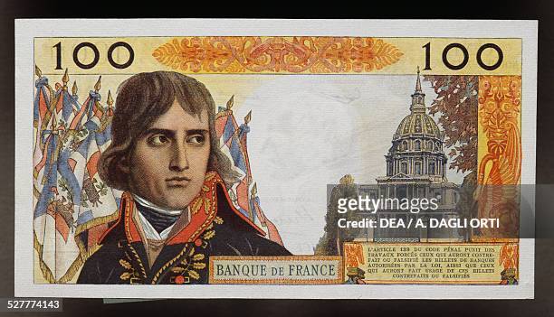 Nouveaux francs banknote reverse, Napoleon Bonaparte and the Hotel des Invalides in Paris. France, 20th century.