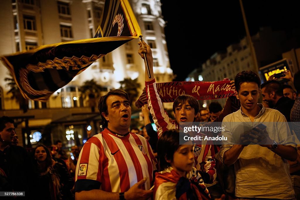 Atletico Madrid fans celebrate the Victory in Madrid