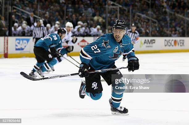 Joonas Donskoi of the San Jose Sharks in action against the Los Angeles Kings in Game Four of the Western Conference First Round during the NHL 2016...