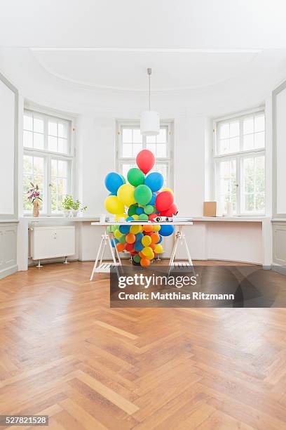 bunch of balloons in office - archive the office stockfoto's en -beelden