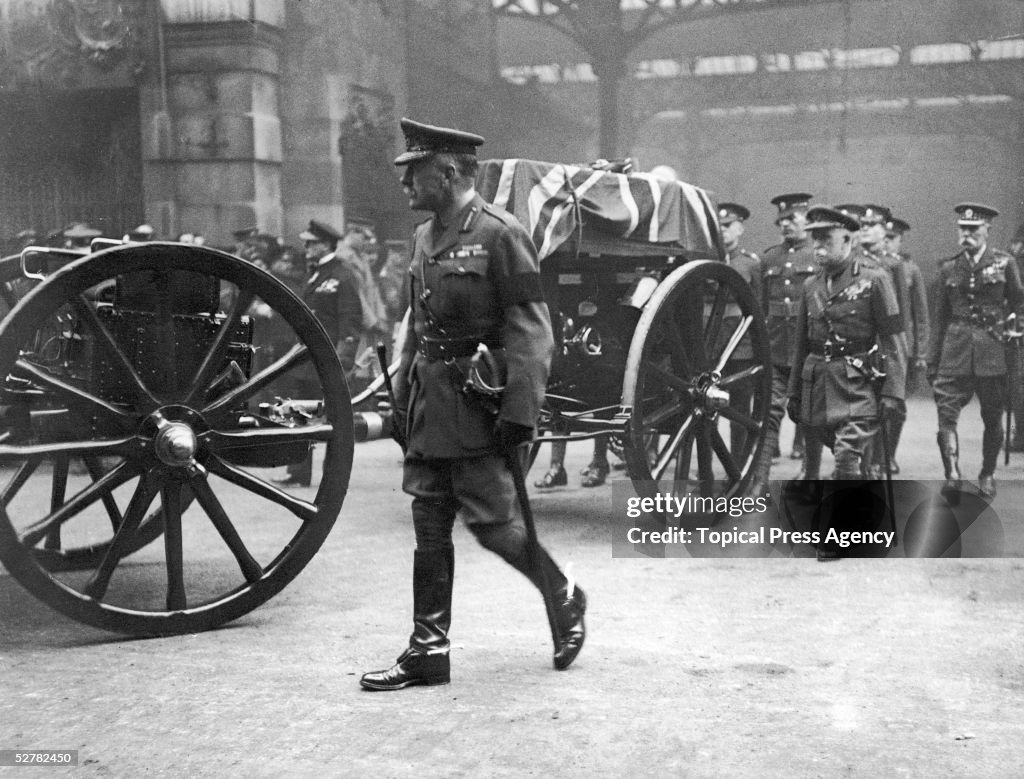Haig And Unknown Soldier