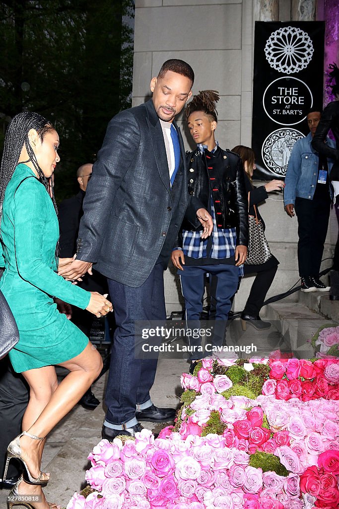 Jada Pinkett Smith, Will Smith and Jaden Smith attend VH1's "Dear