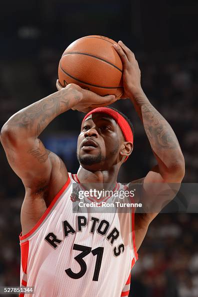 Ross Raptors Terrence Ross of the Toronto Raptors shoots against the Miami Heat ...