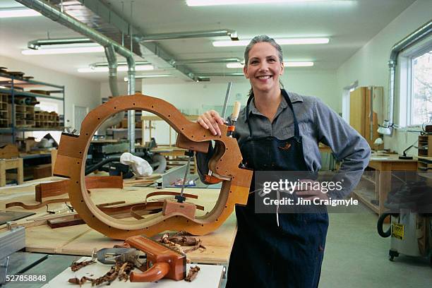 guitar maker in workshop - jim craigmyle guitar stock pictures, royalty-free photos & images