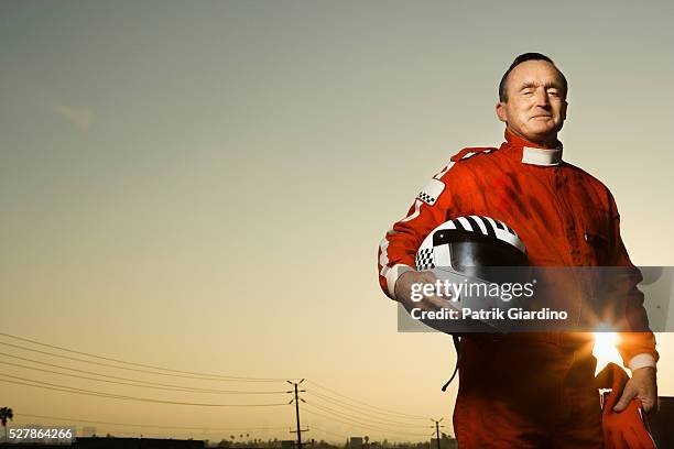 racecar driver - racing car driver stockfoto's en -beelden