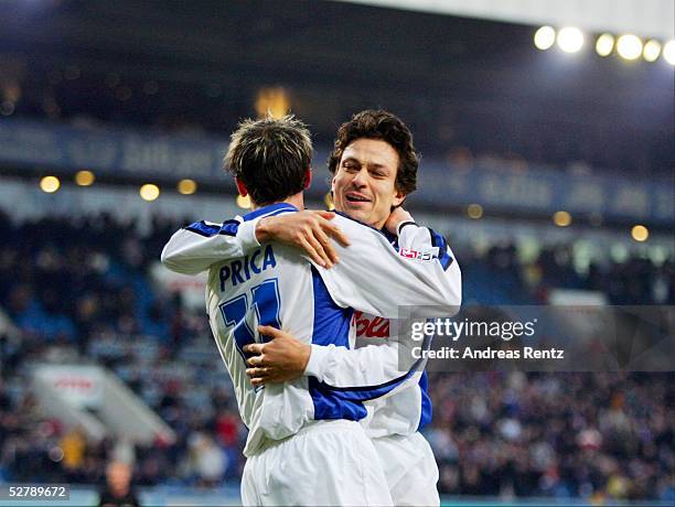 Fussball : 1. Bundesliga 04/05, Rostock, 05.02.05;FC Hansa Rostock - FC Schalke 04;Jubel Rade PRICA, Jari LITMANEN/Rostock nach dem 1:1