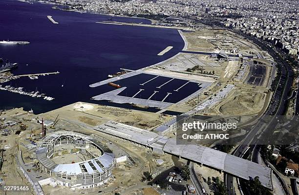 Feature Athen 2004; unten: Handball/Taekwondo mit Jachthafen