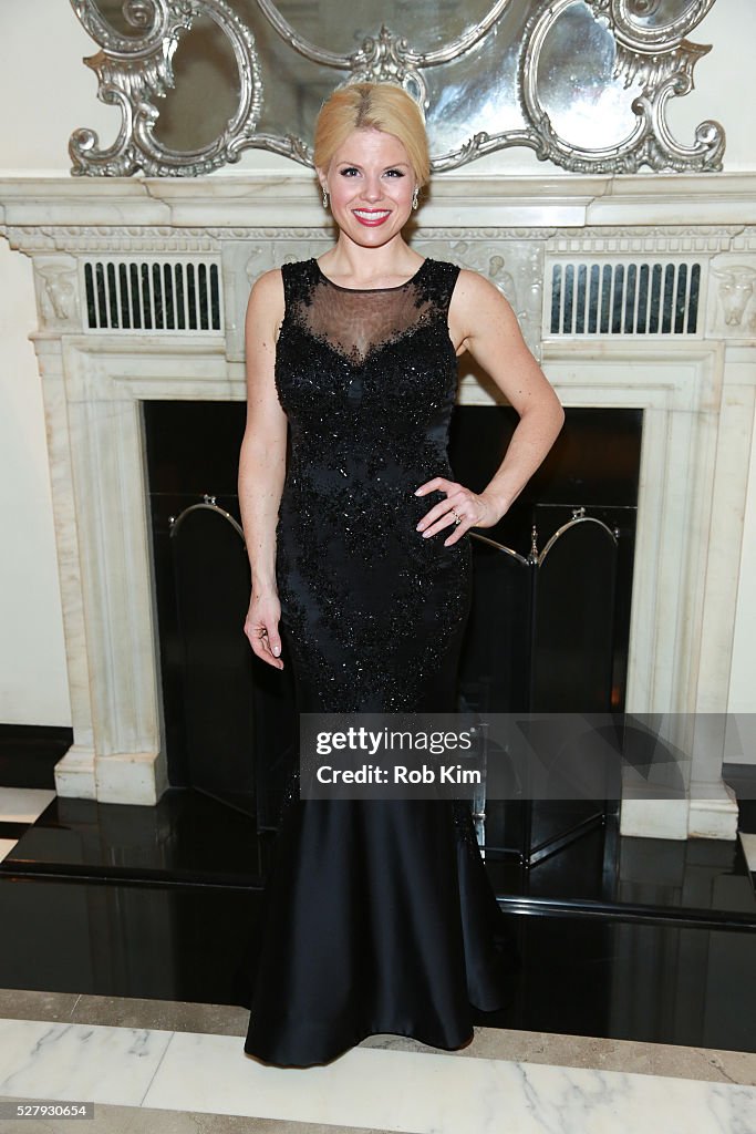 Megan Hilty Performs At The Carlyle Hotel