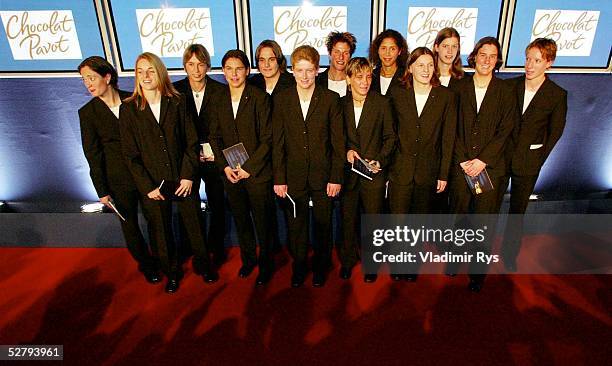 Medienpreis/Bambi Verleihung 2003, Hamburg; Frauen Fussball Nationalmannschaft Deutschland