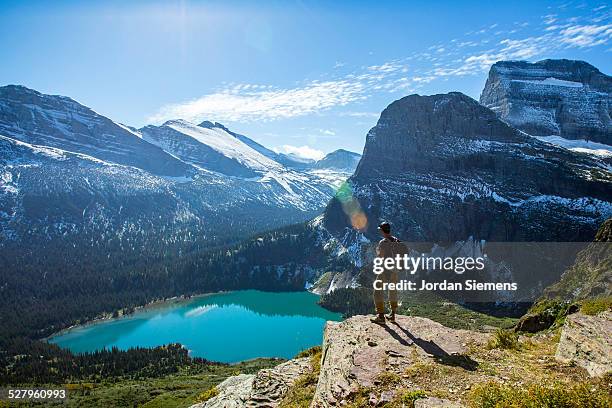 scenic view of glacier national park. - kalispell montana stock-fotos und bilder