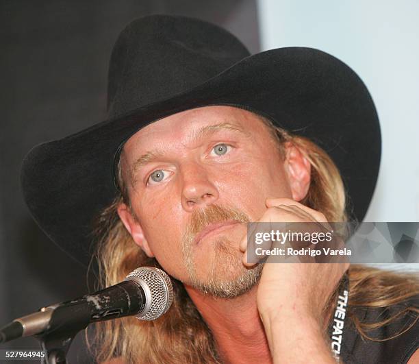 Trace Adkins during Orange Bowl Beach Bash 2005 - Press Conference at Hollywood Beach in Miami, Florida, United States.