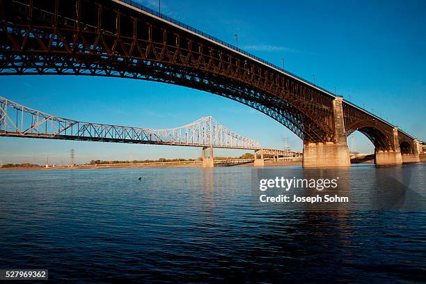 eads bridge on the mississippi river, st. louis, missouri - st joseph missouri - fotografias e filmes do acervo