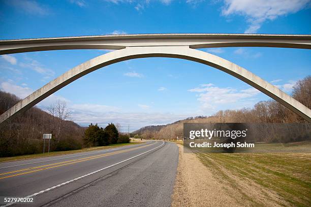 natchez trace parkway arched bridge, nashville, tn - natchez trace parkway stock pictures, royalty-free photos & images