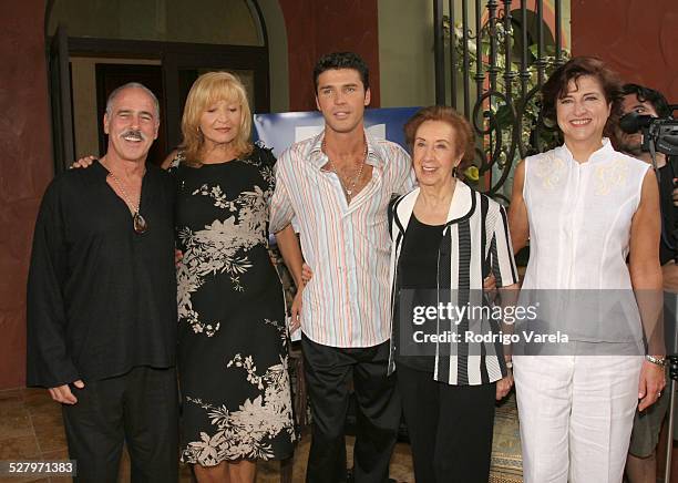 Andres Garcia, Sandra Vale, Leonardo Garcia, Paquita Garcia and Rosa Maria Garcia