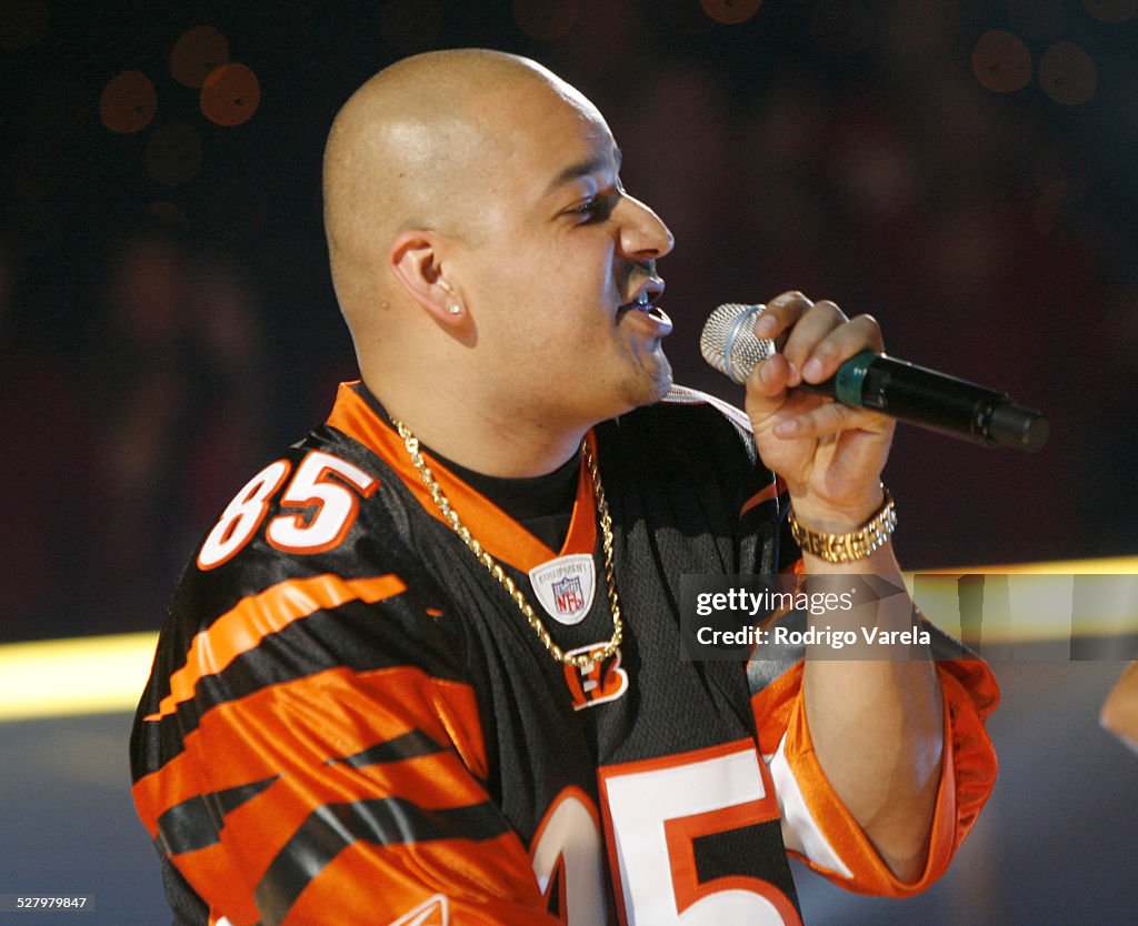 Akwid Rapper Akwid during Univision Presents Nuestra Navidad - Show at Greenwich ...