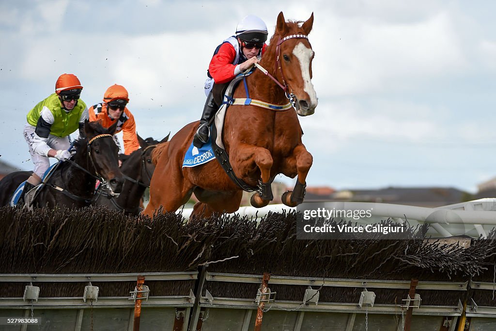 Warrnambool Racing - Galleywood Day