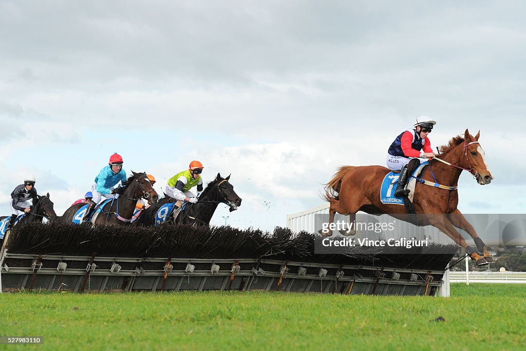 Warrnambool Racing - Galleywood Day