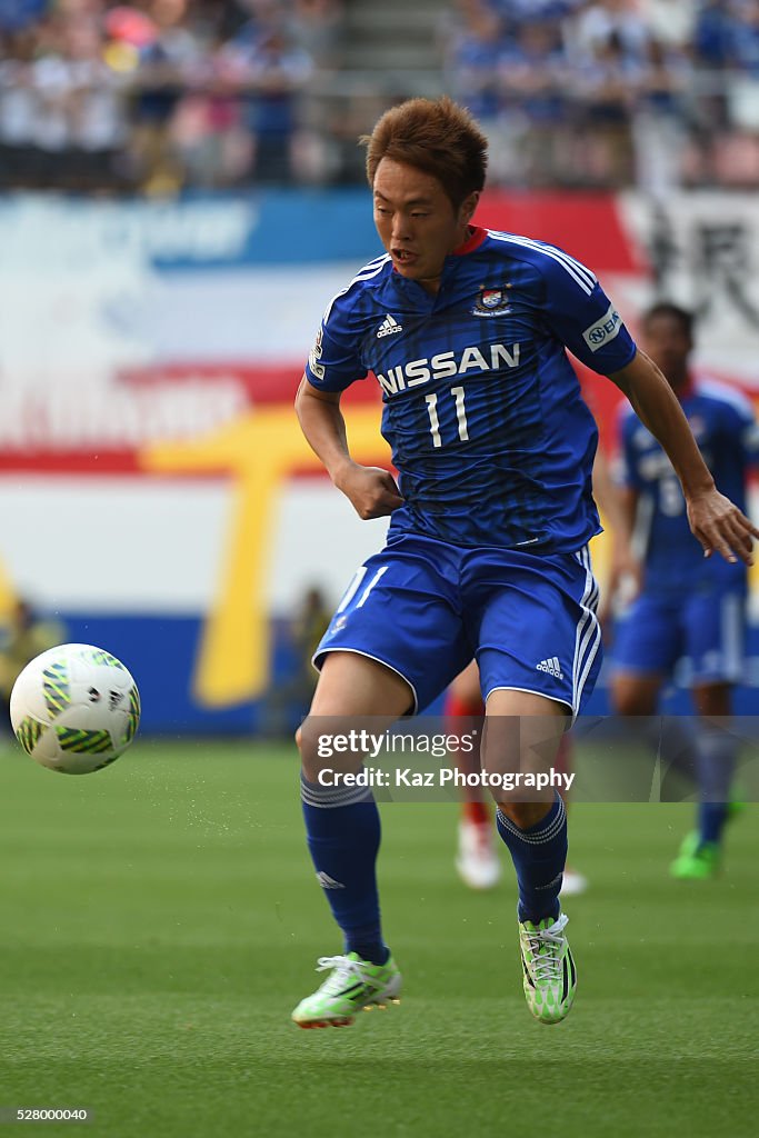 Nagoya Grampus v Yokohama F.Marinos - J.League