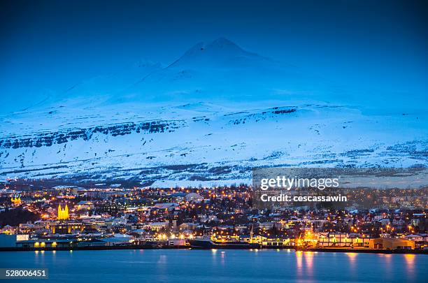 akureyri, north iceland - akureyri iceland stockfoto's en -beelden