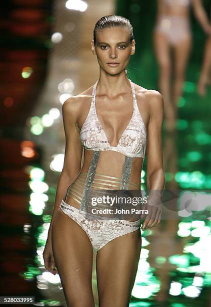 Fabiana Semprebom wearing Rosa Cha Spring 2007 during Olympus Fashion Week Spring 2007 - Rosa Cha - Runway at The Tent, Bryant Park in New York City,...