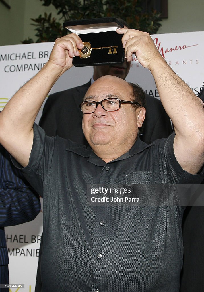 Danny DeVito Opens DeVito's Restaurant in South Beach - June 13, 2007