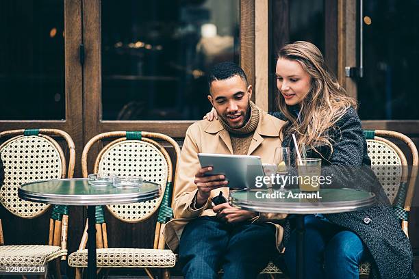 look, this is what i ordered! - bar paris stockfoto's en -beelden