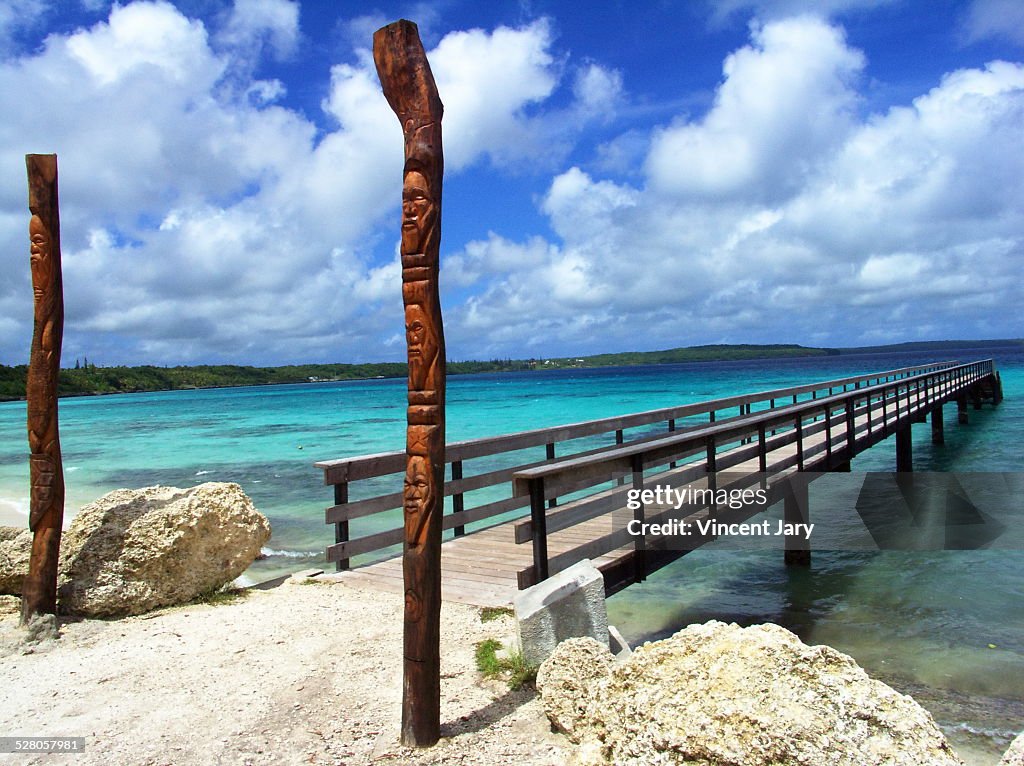 Pontoon new caledonia