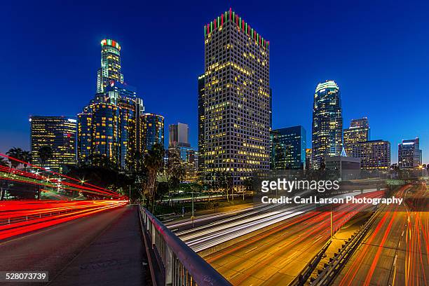 downtown los angeles skyline - clear sky stock pictures, royalty-free photos & images