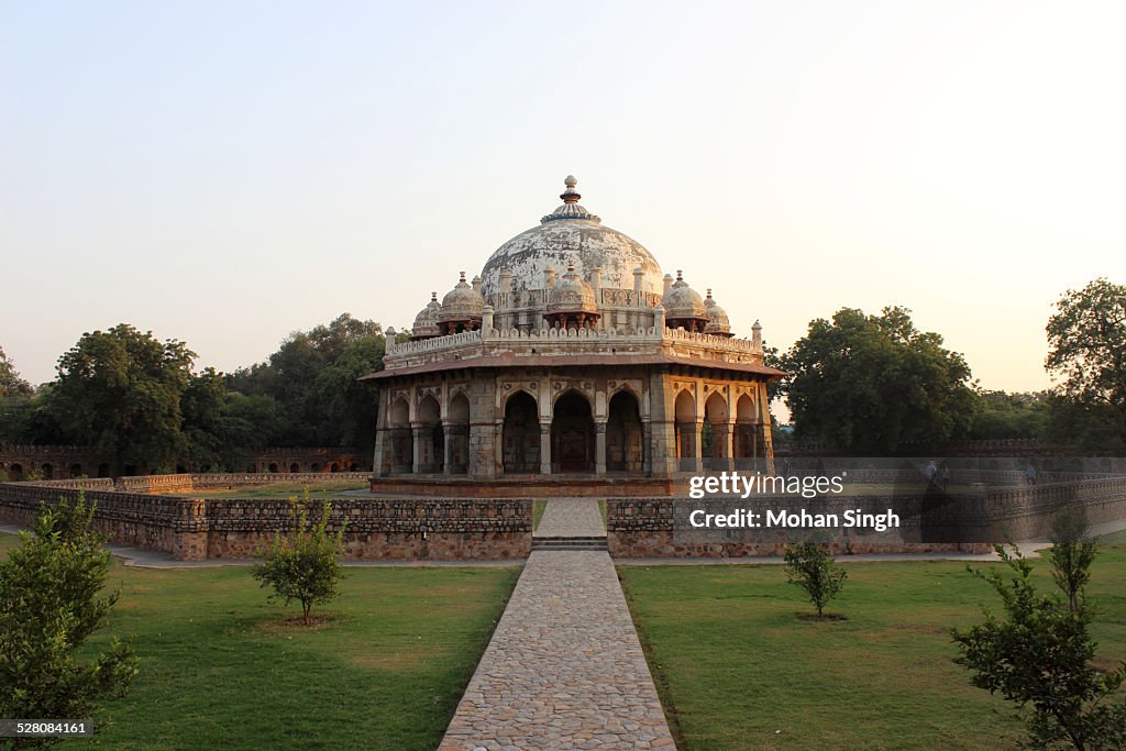 Tomb of Isa Khan, New Delhi