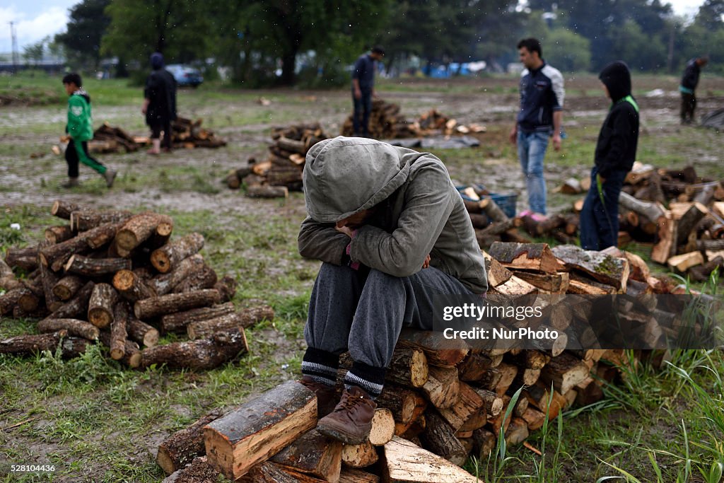 Refugees at Idomeni refugee camp