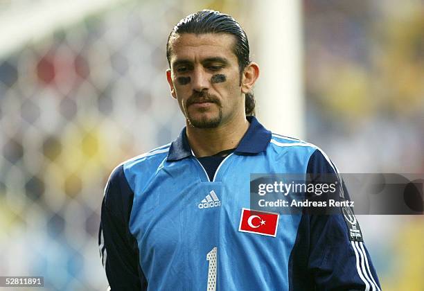 Rustu Renceber Goalkeeper Rustu Recber Photos and Premium High Res Pictures - Getty Images