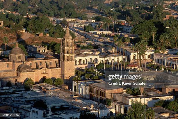 view of church in alamos - sonora mexico stockfoto's en -beelden