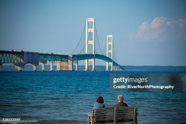 ponte mackinac - mackinac bridge imagens e fotografias de stock