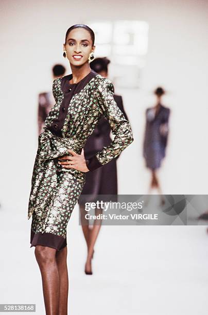 Model walks the runway at the Givenchy Ready to Wear Fall/Winter 1989-1990 fashion show during the Paris Fashion Week in March, 1989 in Paris, France.