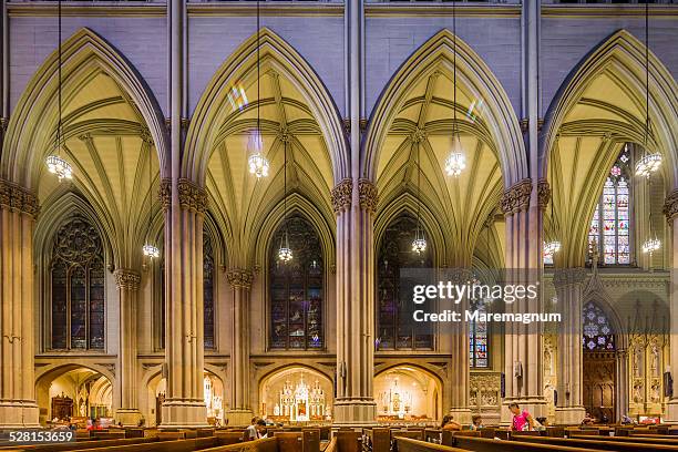 st. patrick's cathedral, the interior - cattedrale di san patrizio manhattan new york foto e immagini stock