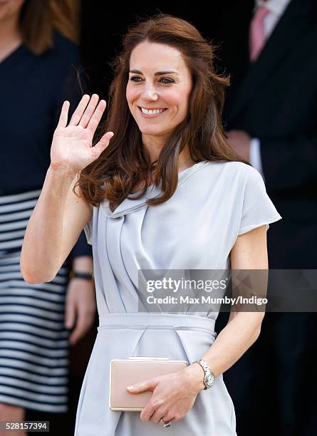 Catherine, Duchess of Cambridge departs Spencer House after attending a lunch in aid of The Anna Freud Centre on May 4, 2016 in London, England.