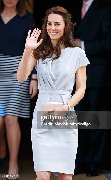 Catherine, Duchess of Cambridge departs Spencer House after attending a lunch in aid of The Anna Freud Centre on May 4, 2016 in London, England.