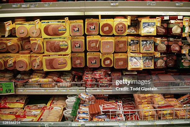 sandwich meats in supermarket - processed meat stock pictures, royalty-free photos & images