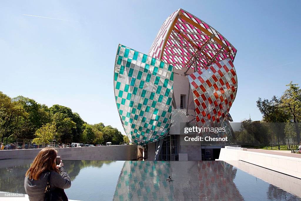 "Observatory of Light, Work in Situ" : Foundation Louis Vuitton Presents A Temporary Work By Daniel Buren