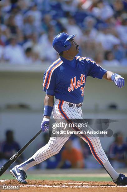 157 Eddie Murray Baseball Player Stock Photos, High-Res Pictures, and