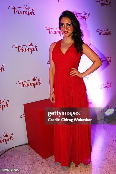 Naheed Cy 83 Nauheed Cyrusi Stock Photos, High-Res Pictures, and Images - Getty ...